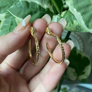 VERAMEAT snake hoops